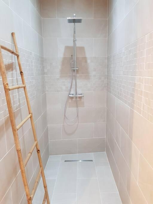 Case Terre Sainte - Maison Meublee F3 Екстер'єр фото